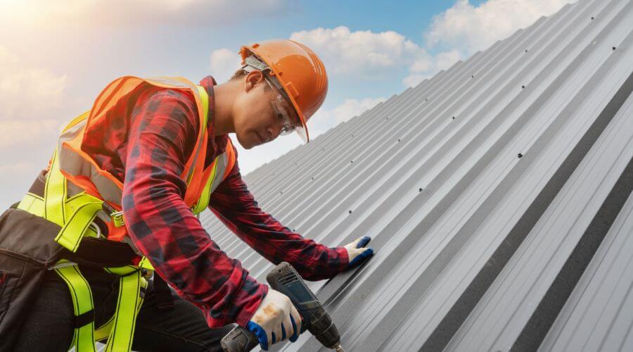 Professional gutter cleaning in Twilight, WV